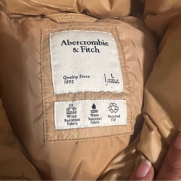Abercrombie & Fitch Oversized Utility Puffer Jacket in Tan Sz L Water Resistant - Picture 11 of 16